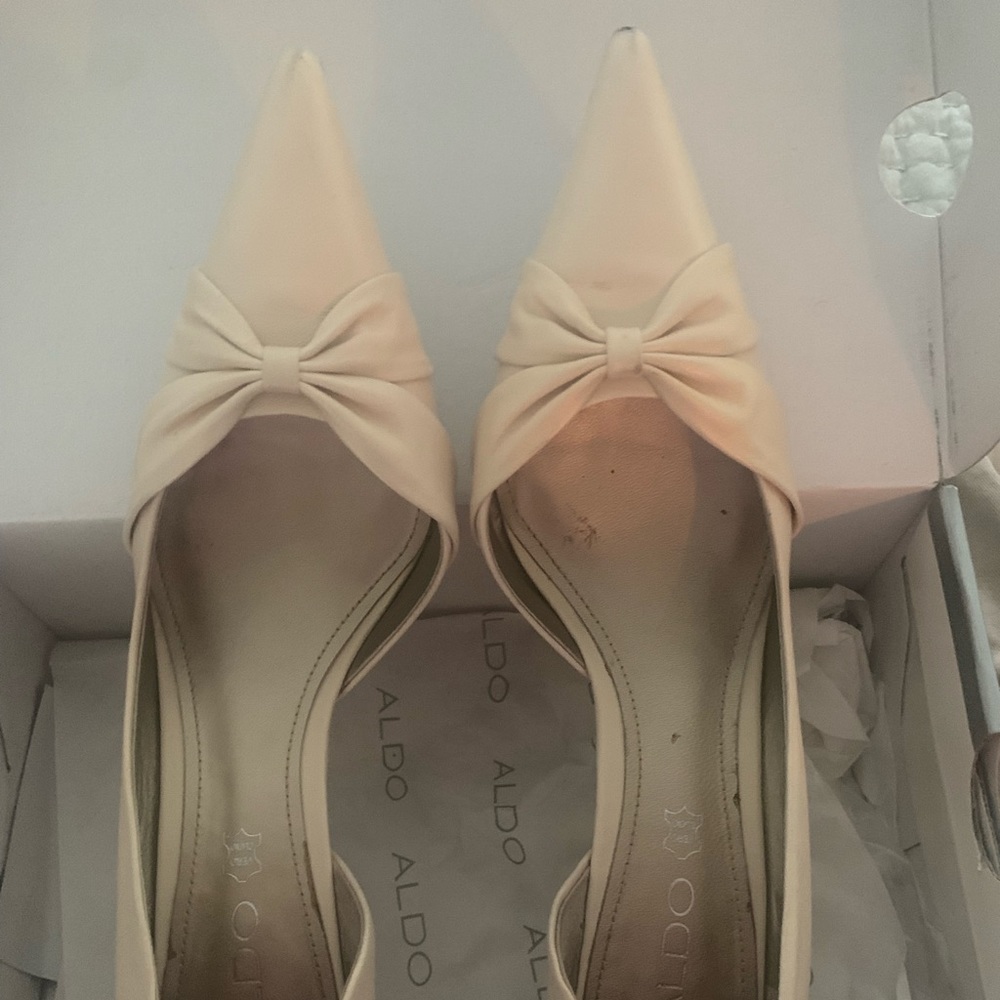 Also bocachica heels.